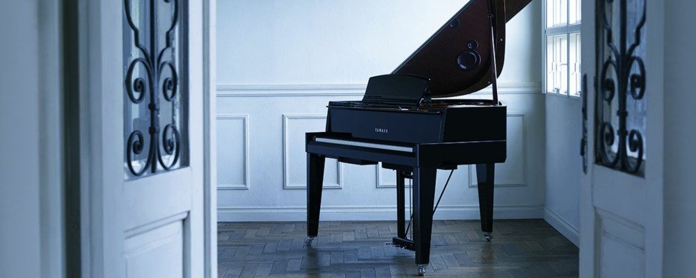 We compare Yamaha CLP-895GP, N3X & Roland GP9/GP9M