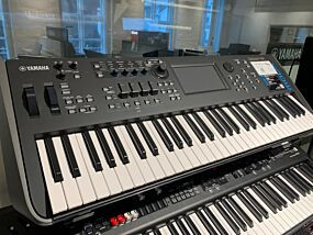 Yamaha MODX6 - (Demo)