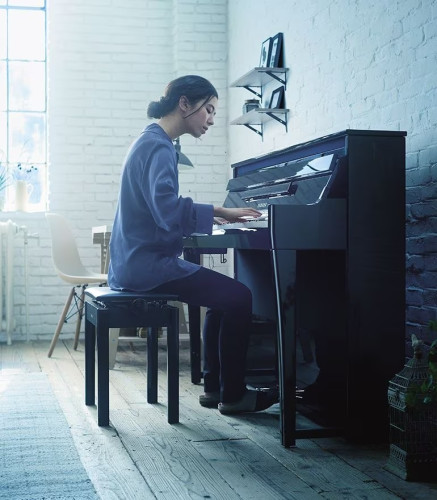 Yamaha Avantgrand NU1XA Kiiltävä Musta Digital Piano