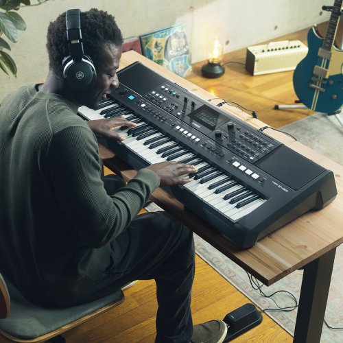 Yamaha PSR-E483 Keyboard